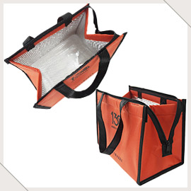 浅草今半様 保冷バッグを真上・横から見た様子