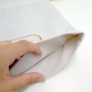 不織布のオリジナルバッグ製作事例・巾着タイプ